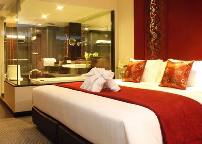 Furama Silom Hotel 4*