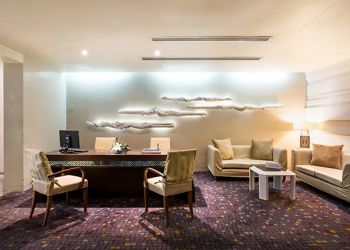 Furama Silom 4*