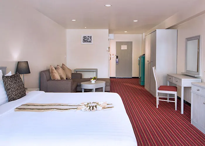 Furama Silom 4*