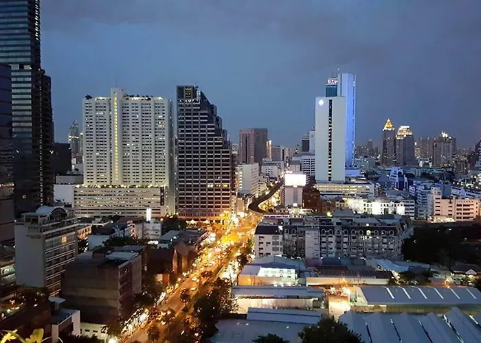 Hotel Furama Silom 4*